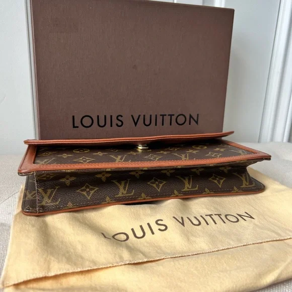 VINTAGE  LOUIS VUITTON POCHETTE DAME - Picture 9 of 13